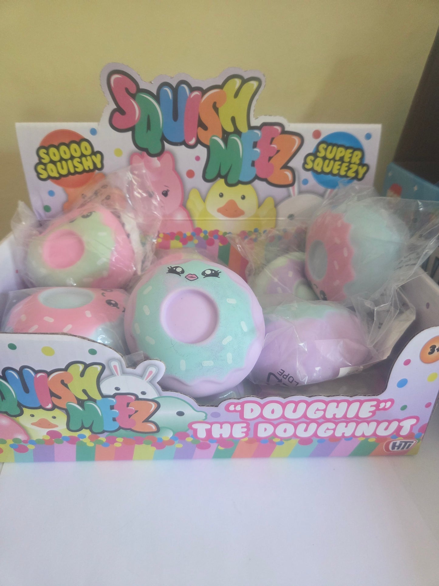 Squish meez "doughie" the doughnut