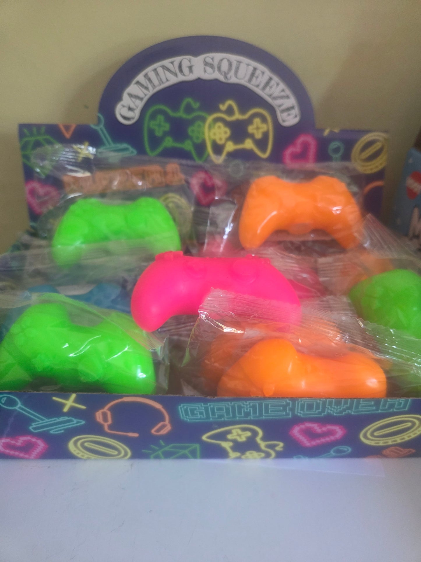 Gaming squeeze controller